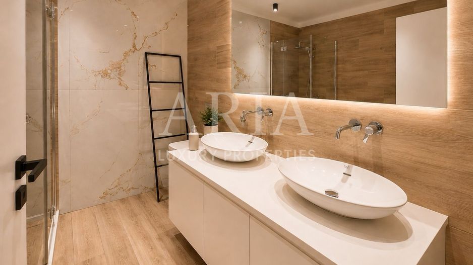 ELEGANT TOWNHOUSE | PRIVATE GARDEN | PANORAMIC TERRACES | - Poză 9