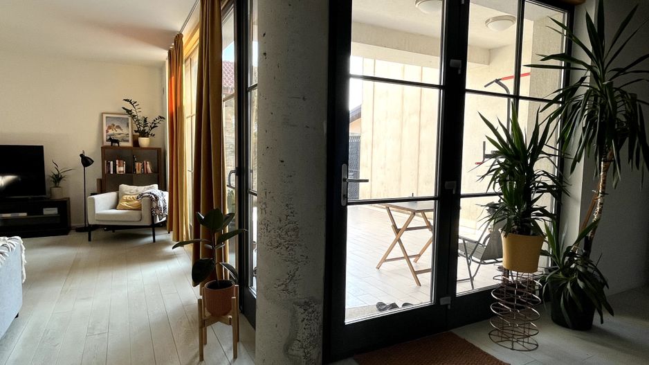 Locuinta spatioasa in triplex - Poză 6