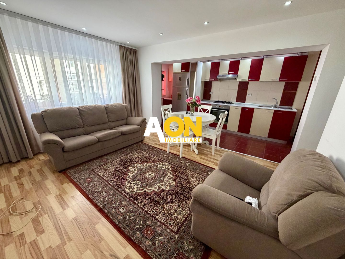 Apartament 3 Camere, Etaj 1, Zona Cetate - Poză 10