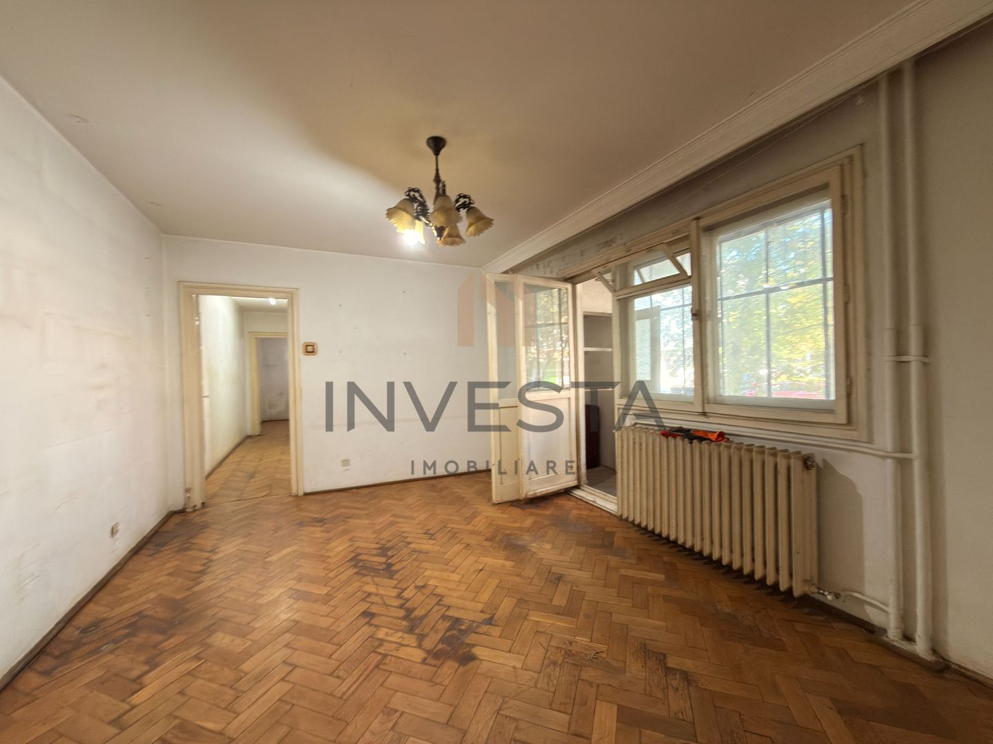 Apartament cu 3 camere | Parter inalt cu balcon | Garaj | Boxa - Poză 2