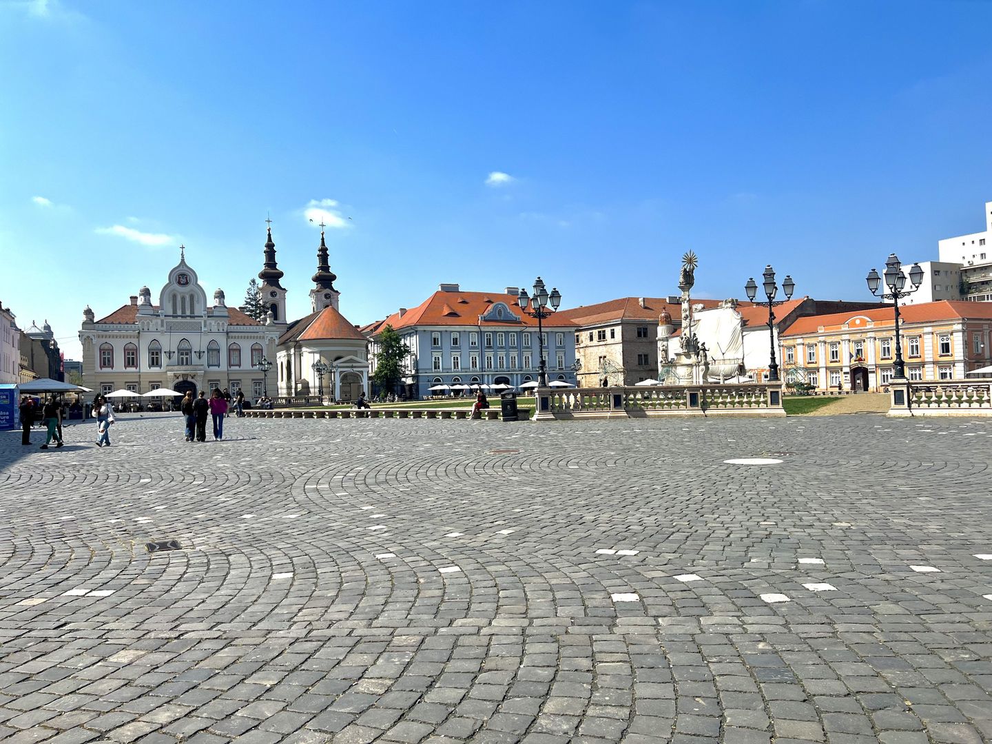 APARTAMENT CENTRAL - Poză 2