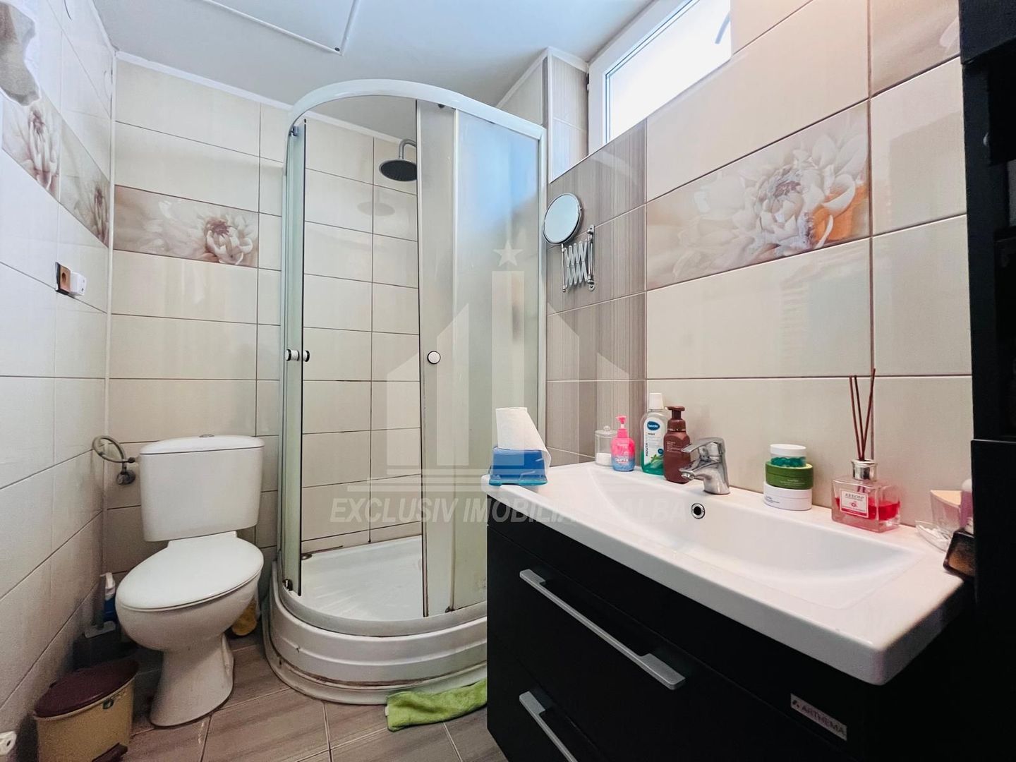 Casa individuala renovata, Lipoveni - Poză 7