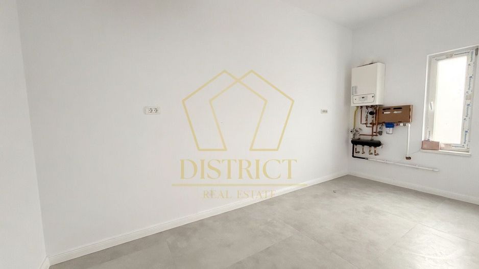 Duplex cu 4 camere despărțit prin camera tehnica | Mosnita Noua - Poză 10