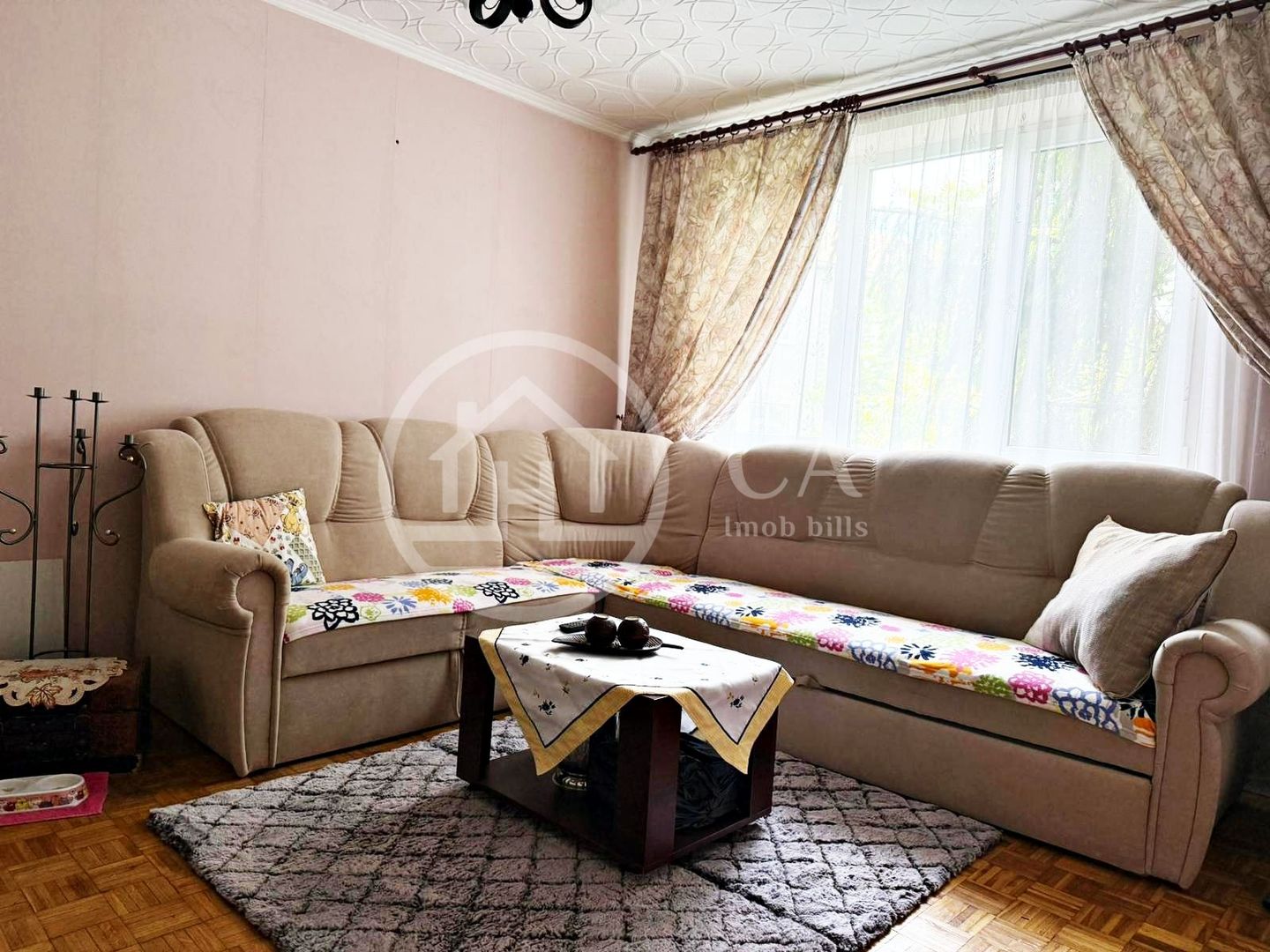 Apartament cu 2 camere de vanzare in zona Rogerius, Oradea - Poză 1