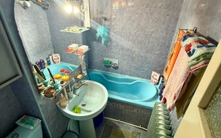 Apartament cu 3 Camere, 2 Bai - Etaj 3 - Zona Podu Ros - Poză 7