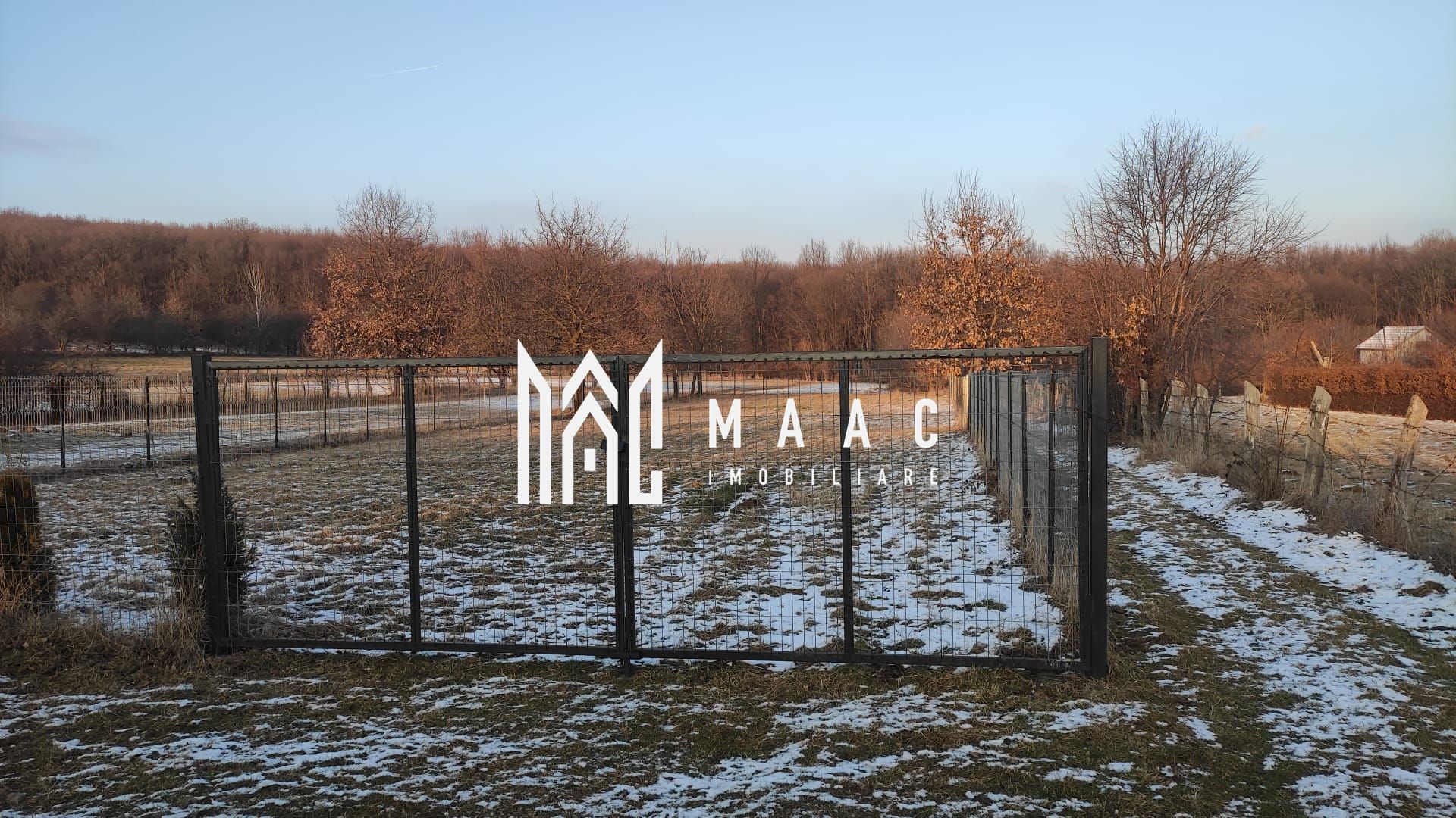 Teren intravilan 1079 mp zona Tropinii Noi Sibiu - Poză 2