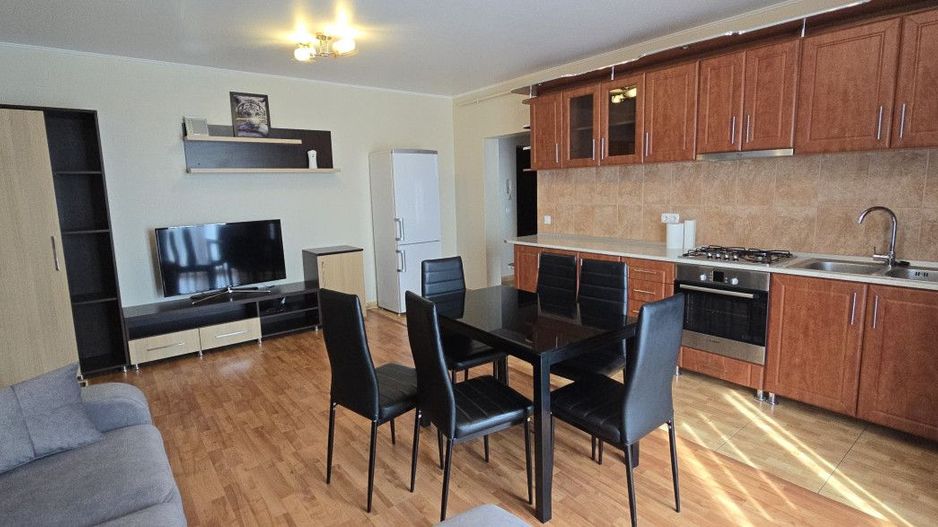 De Închiriat Apartament 3 camere Carpați 2 - Poză 3