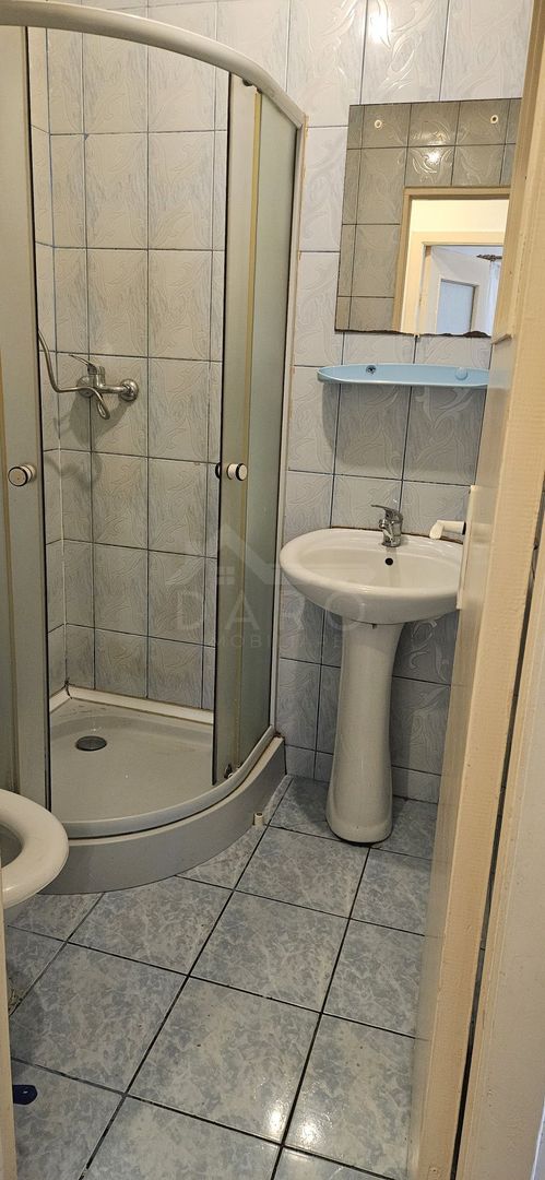Apartamenr 1 camera 20mp ,aproape de spital si UMF - Poză 8