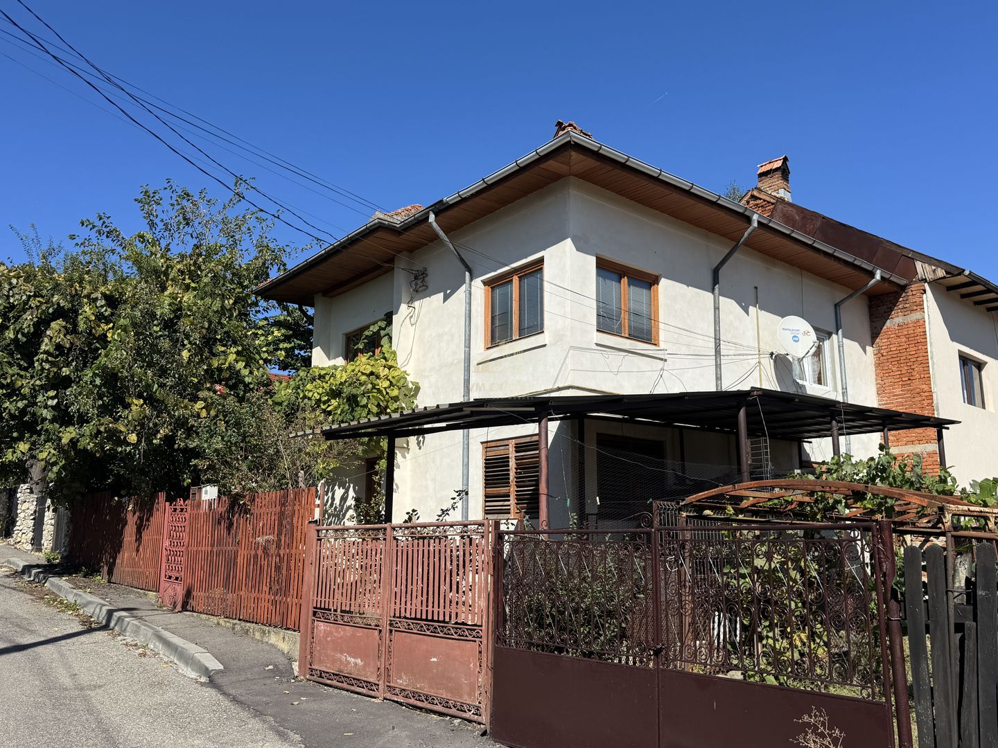 VILA 6 CAMERE, CAMPULUNG, TEREN 196 MP - Poză 2