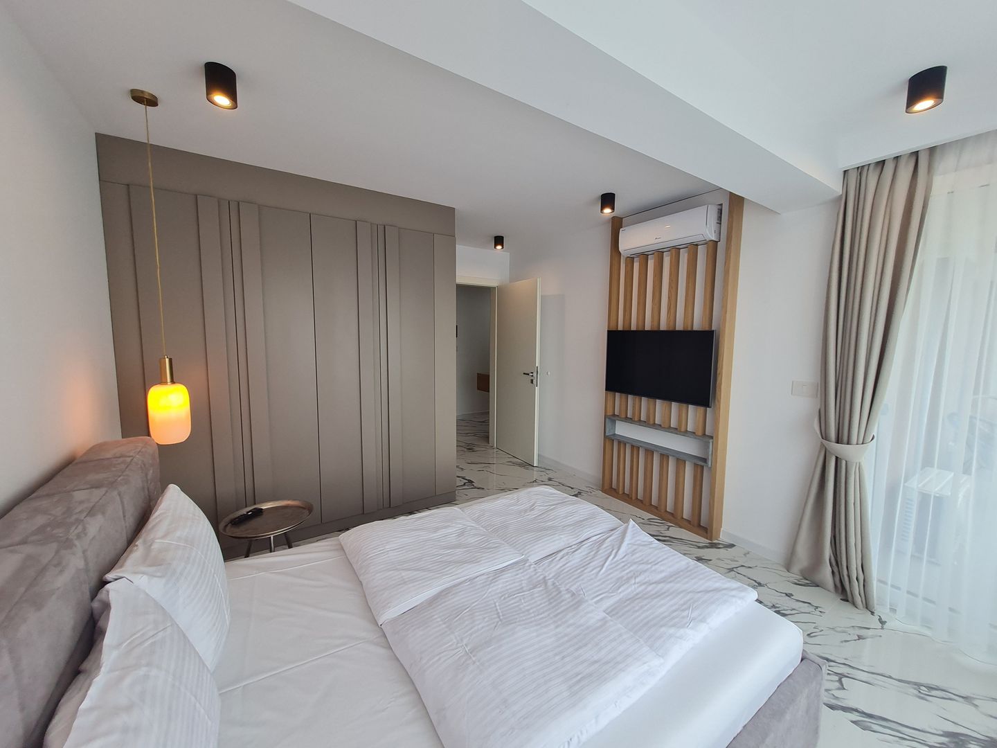 Calitate,prestanta,eleganta.. - Poză 23