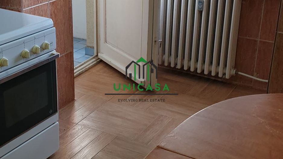 Apartament 3 camere /Calea lui Traian/Etaj 1/4 - Poză 3