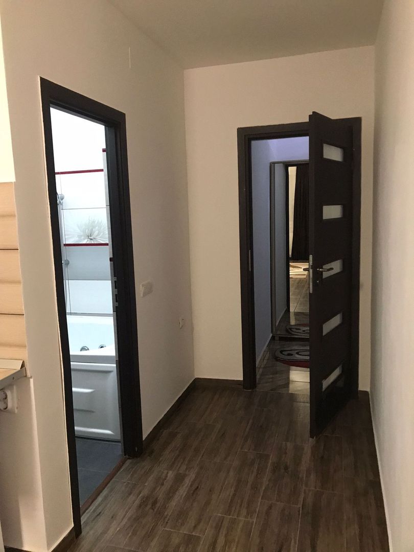 Apartament 2 camere open- space P. Nicolina 350 euro - Poză 5