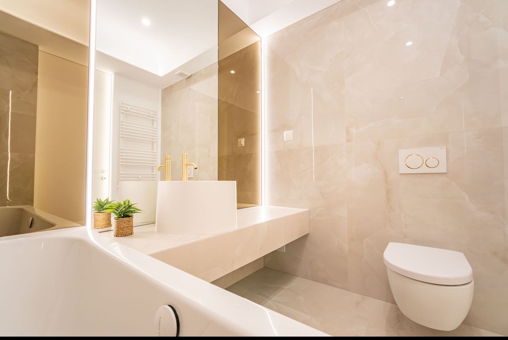 Apartament 3 camere I Design Unic I Cortina North - Poză 20