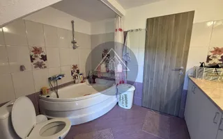 Casa moderna, de vanzare, Medias! - Poză 18