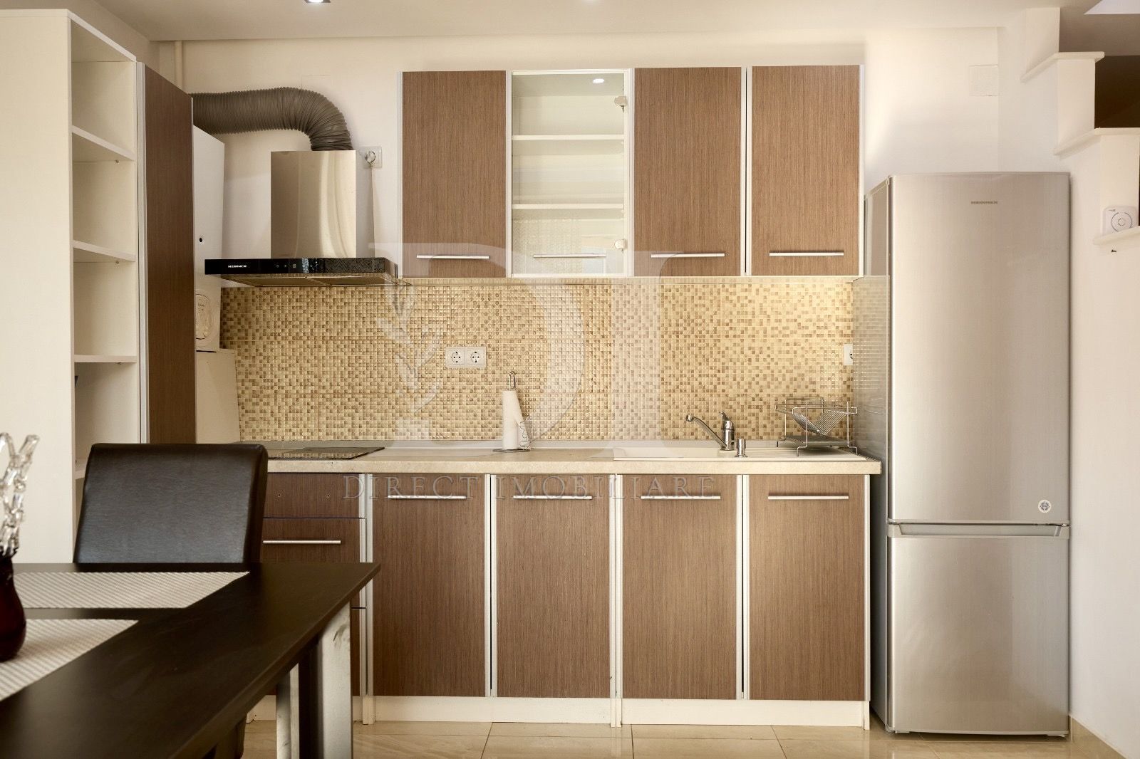 Apartament 3 camere / Parcare / Zona accesibila - Poză 2