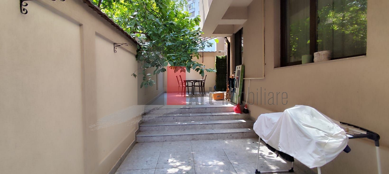 Apartamentul "OSATU",  1 Mai-Domenii, parter cu curte proprie - Poză 19