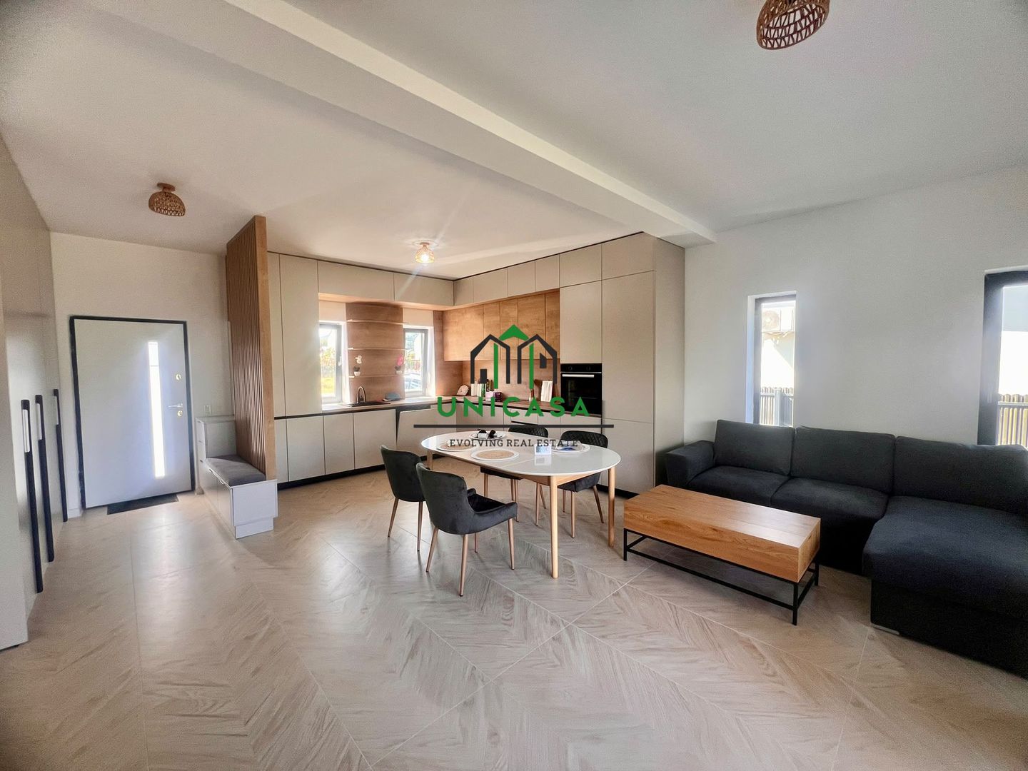 Casă noua de vânzare/3 camere/ Bujoreni - Poză 1
