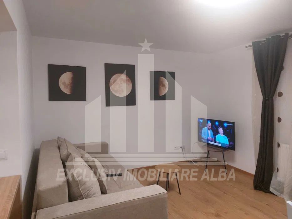 Apartament cu 2 camere de vanzare, Cetate - Poză 1