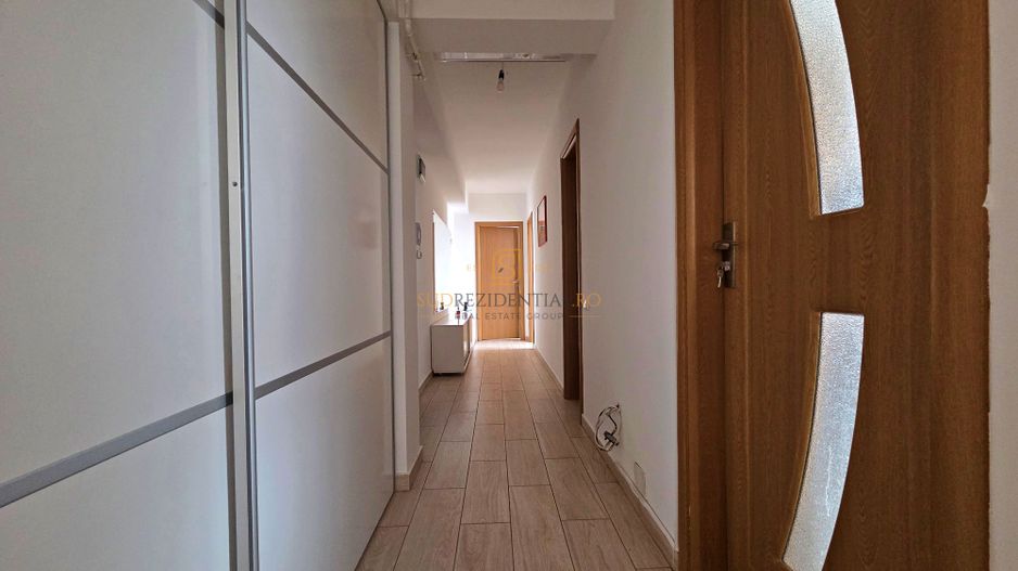 Apartament 3 camere de vanzare, decomandat, Aparatorii Patriei, Sect 4 - Poză 8