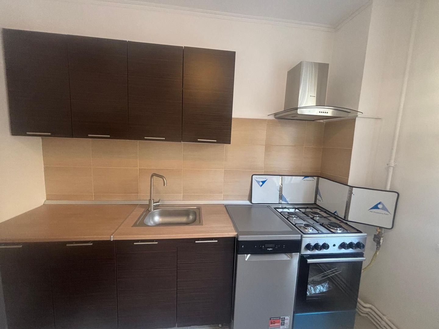 Mobilat si utilat aproape de Piata Unirii - Poză 3