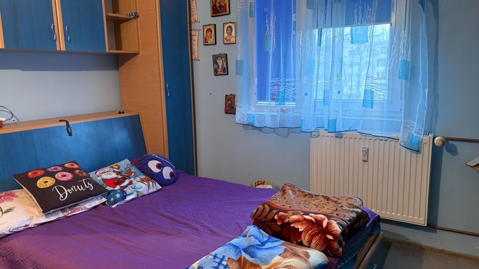 Apartament spatios cu trei camere, Brancoveanu, 80.000€ negociabil - Poză 11