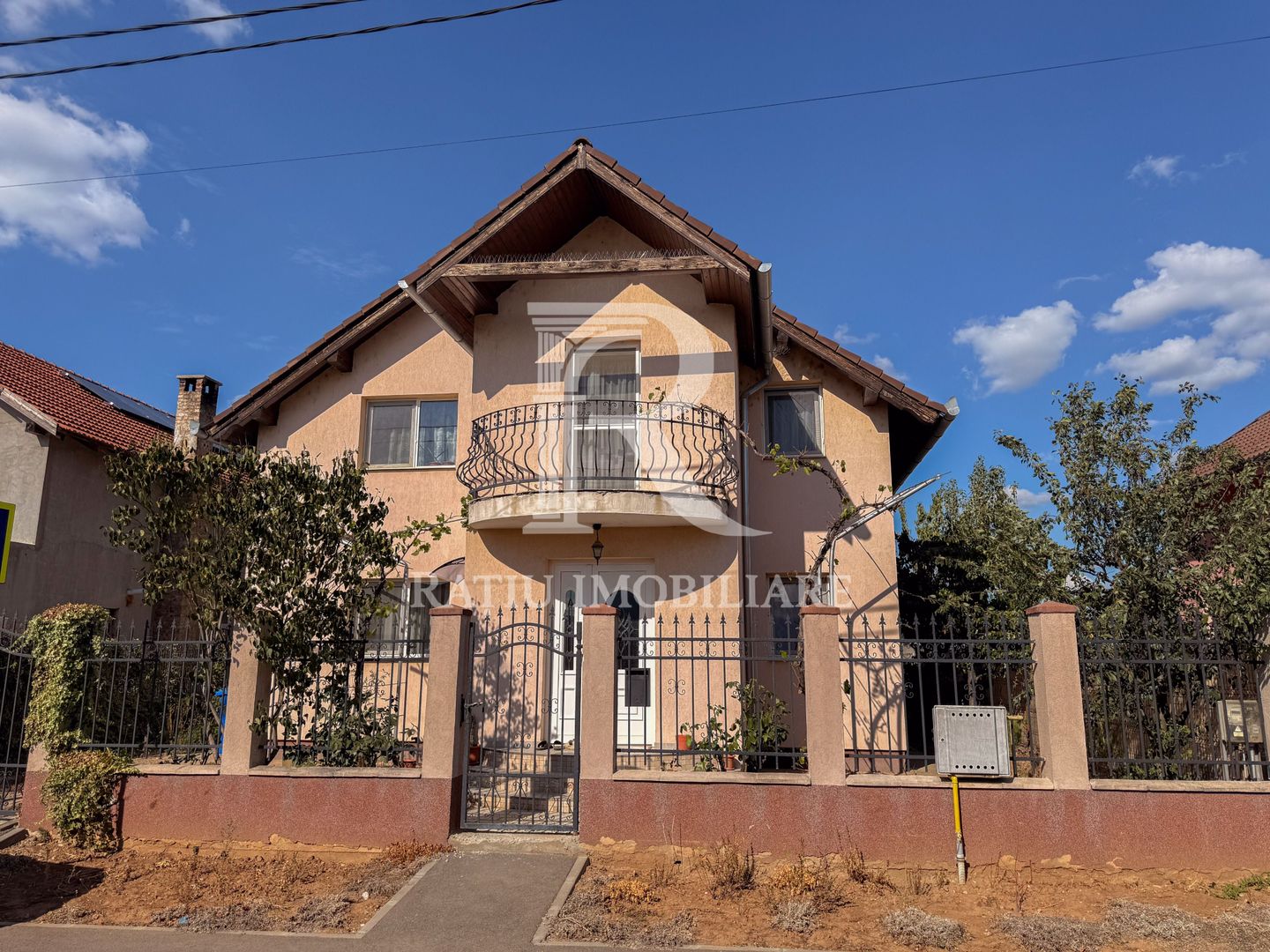 Casă P+M cu 3 dormitoare | Tineretului | Oradea - Poză 1