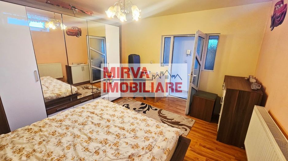 🏡 Casă spațioasă cu 9 camere în Strejnicu – pentru locuință, birouri - Poză 44