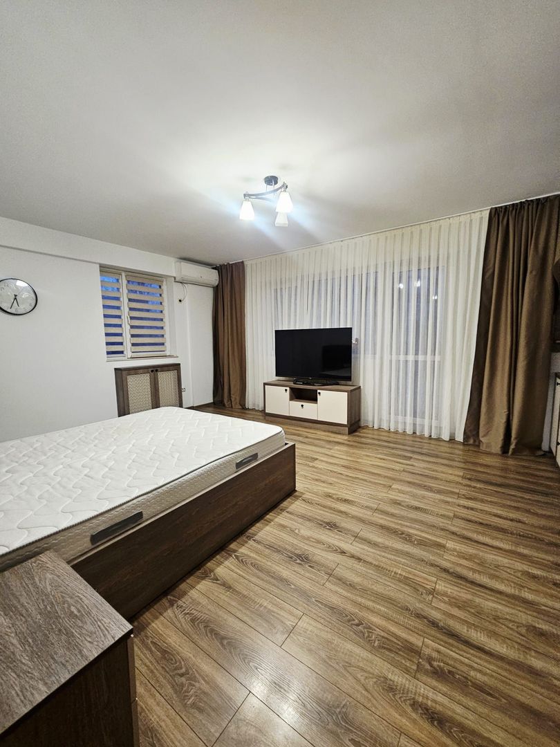 Garsoniera TITAN - Poză 1