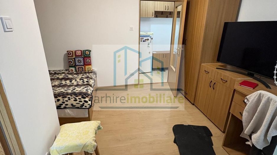 Vanzare Garsoniera zona Giulesti - Poză 3