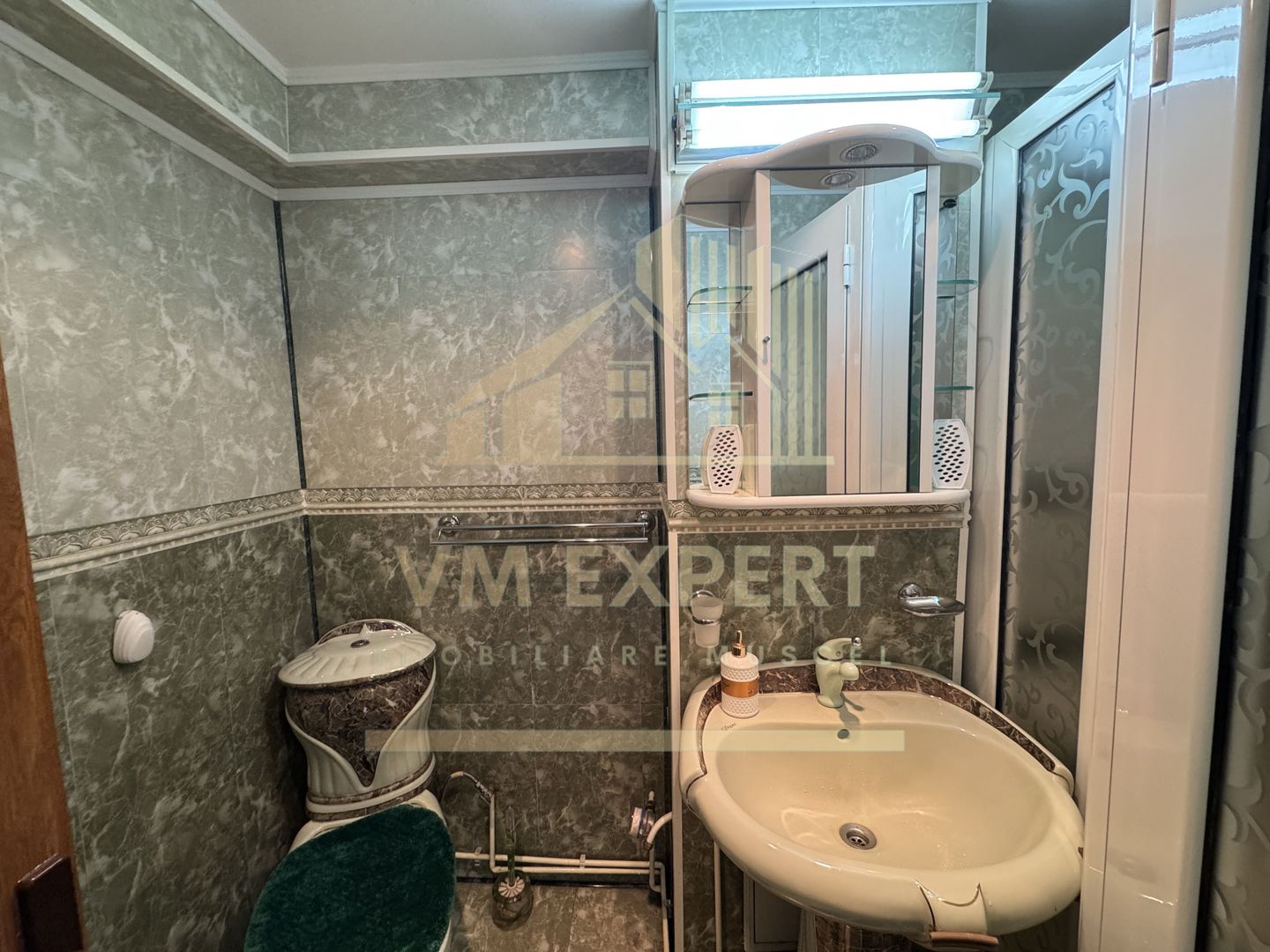 APARTMENT 3 CAMERE ZONĂ CENTRALĂ  PARTER CAMPULUNG - Poză 16