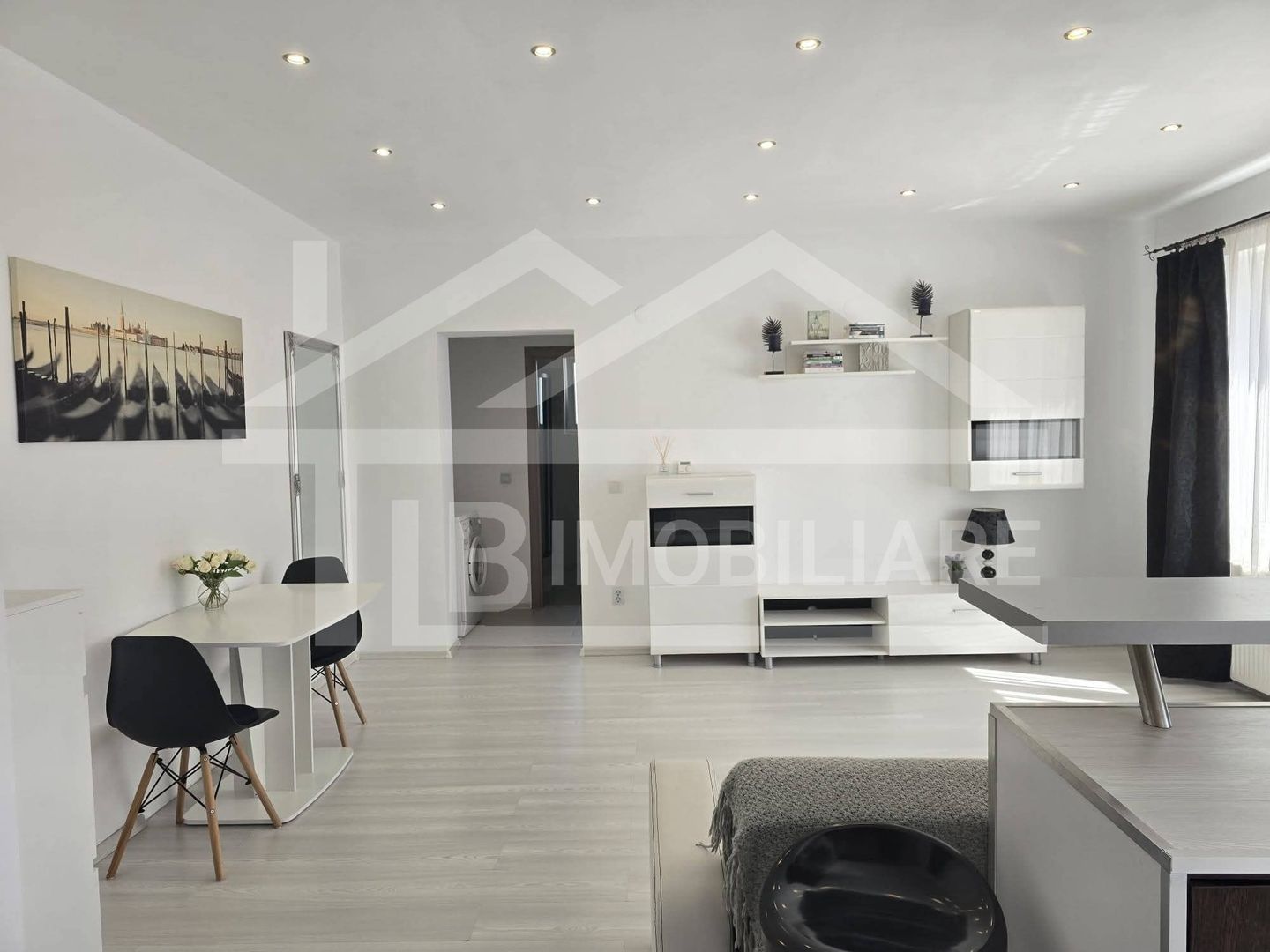 Apartament cu 2 camere, 50mp, Zona Unirii - Poză 2