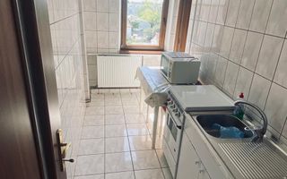 Apartament o cameră la 5 minute de Cetății - Poză 3