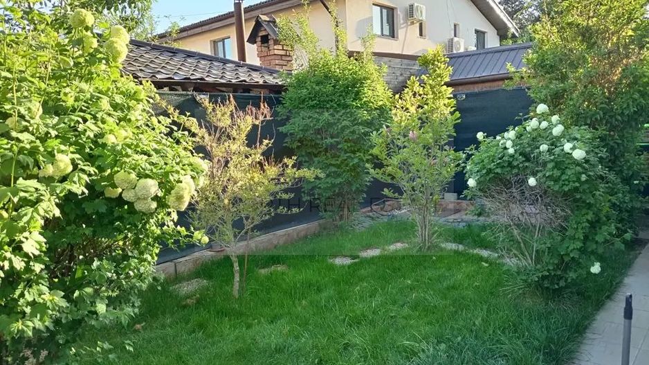 Vila duplex cochetă cu terasă și curte cartierul Scriitorilor - Poză 4