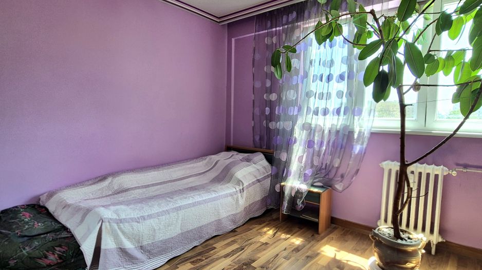 Apartament 3 camere - metrou 1 Dec. - Poză 4