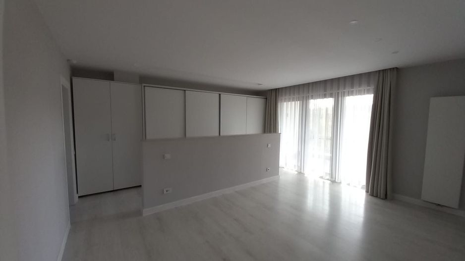 Vila de inchiriat Complex Oxford | Garaj - Poză 7