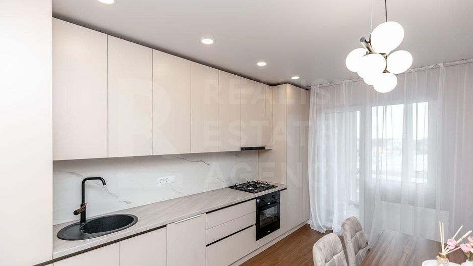 Vânzare, apartament, 3 camere, strada Băcioii Noi, Botanica - Poză 1