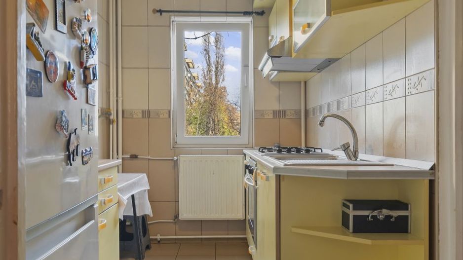 2 Camere, circular, 3/10, bloc Z, zonă foarte verde, metrou Favorit, Comision 0% - Poză 7