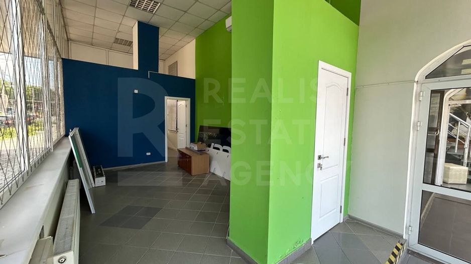 Chirie, spațiu comercial, 47 mp str. Ștefan cel Mare, Bălți - Poză 4