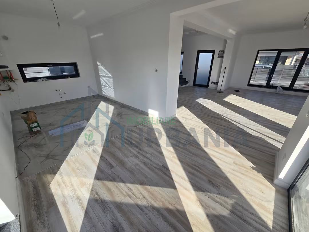 Casă P+1 în Miroslava, strada Zorilor – 4 camere, 2 băi, 4 terase, curte 350 mp - Poză 7