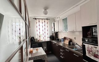 Apartament elegant cu 3 camere în zona Stadionului. - Poză 1