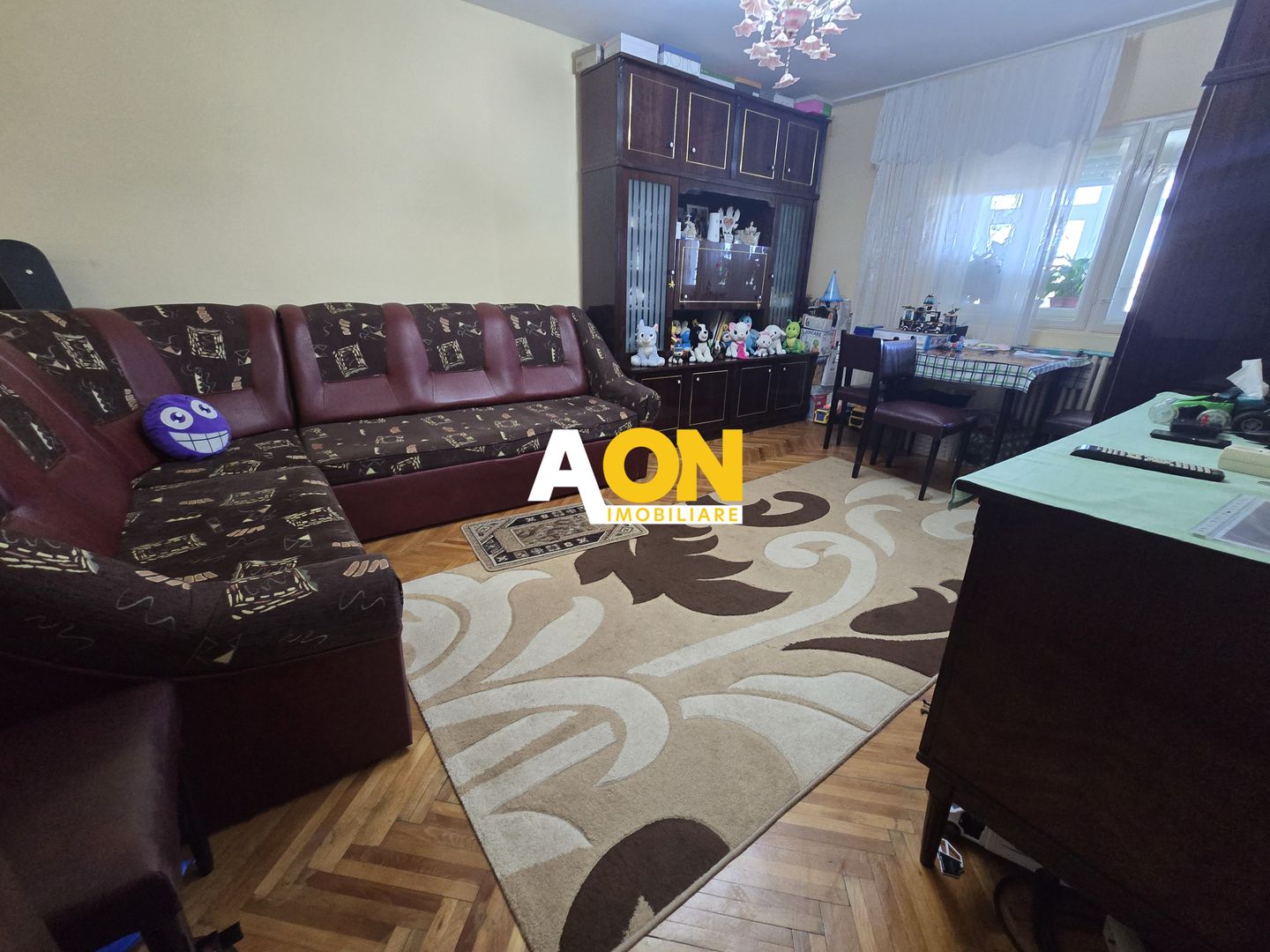 Apartament 3 Camere, 2 Bai, cu Balcon - Poză 14