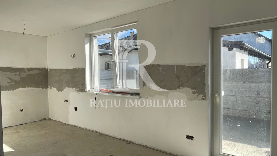 Casă cu 3 Camere | Semifinisată | Nojorid - Poză 7