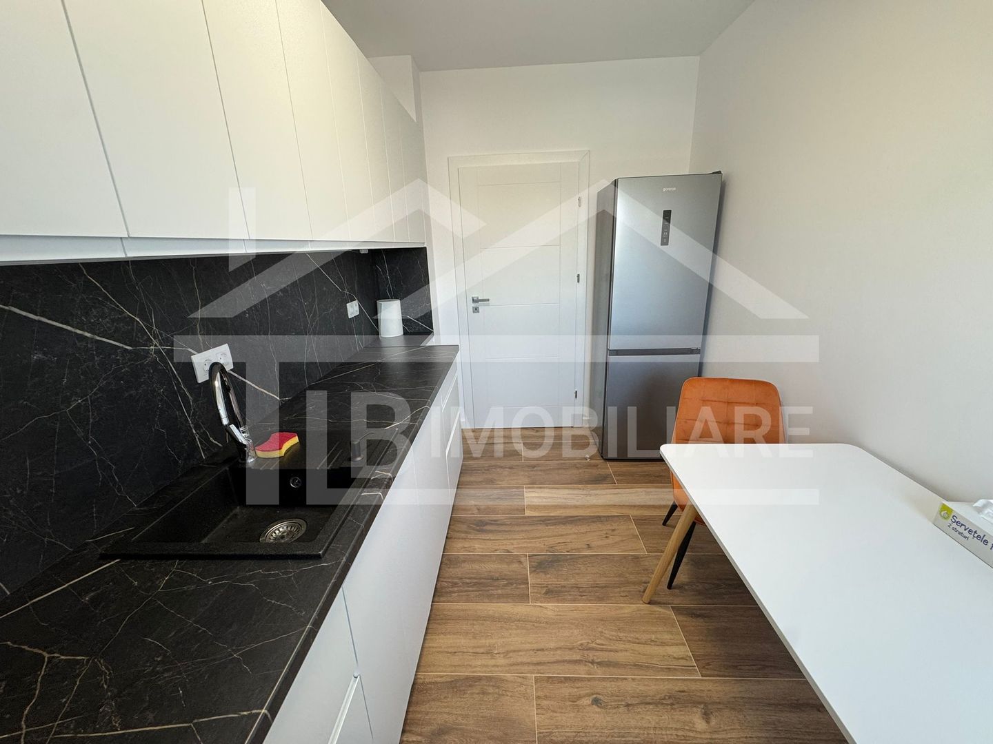 Apartament cu 2 camere, 55mp, parcare, Zona Vivat Residence - Poză 10
