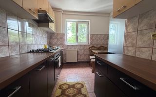 Apartament cu 3 camere si boxa in zona Gheorghe Lazar - Poză 2