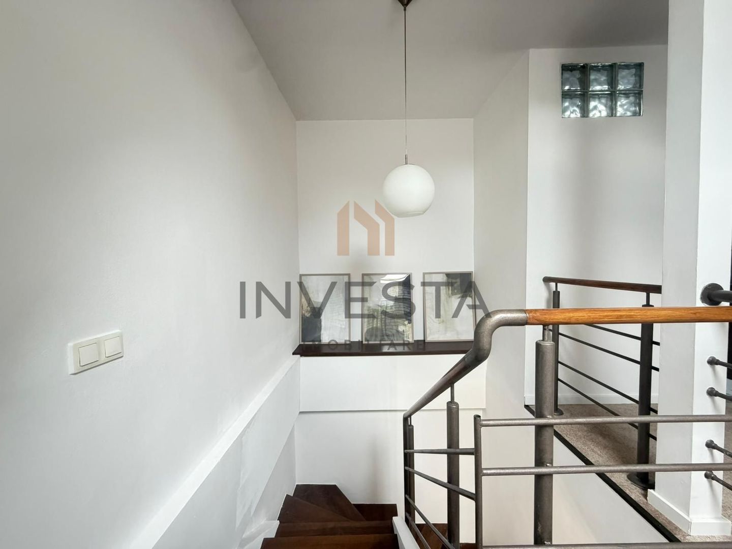 Casa finisata modern - zona centrala! - Poză 14