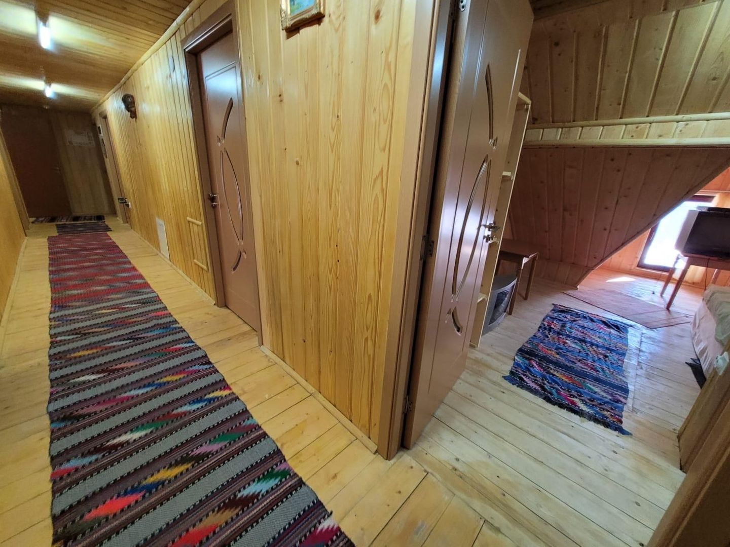 Pensiune + fermă piscicolă (sturion/caviar) | Saru Dornei/Sarisor - Poză 15