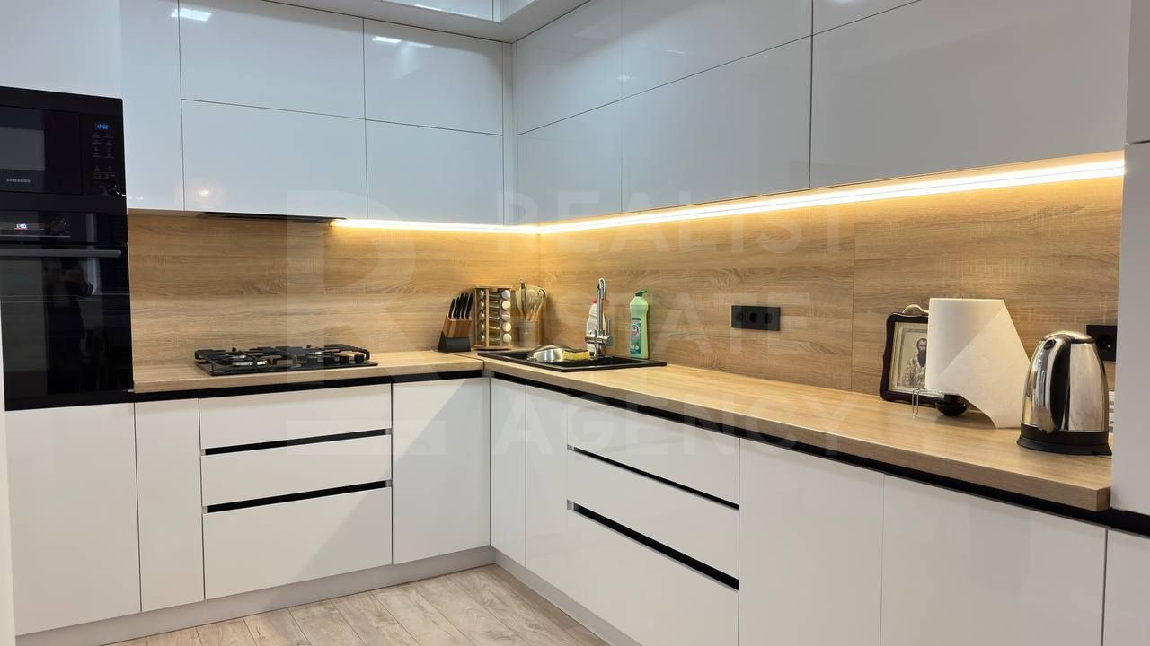 Vânzare, apartament, 3 camere, str. Alexandru Cel Bun, Ialoveni - Poză 3