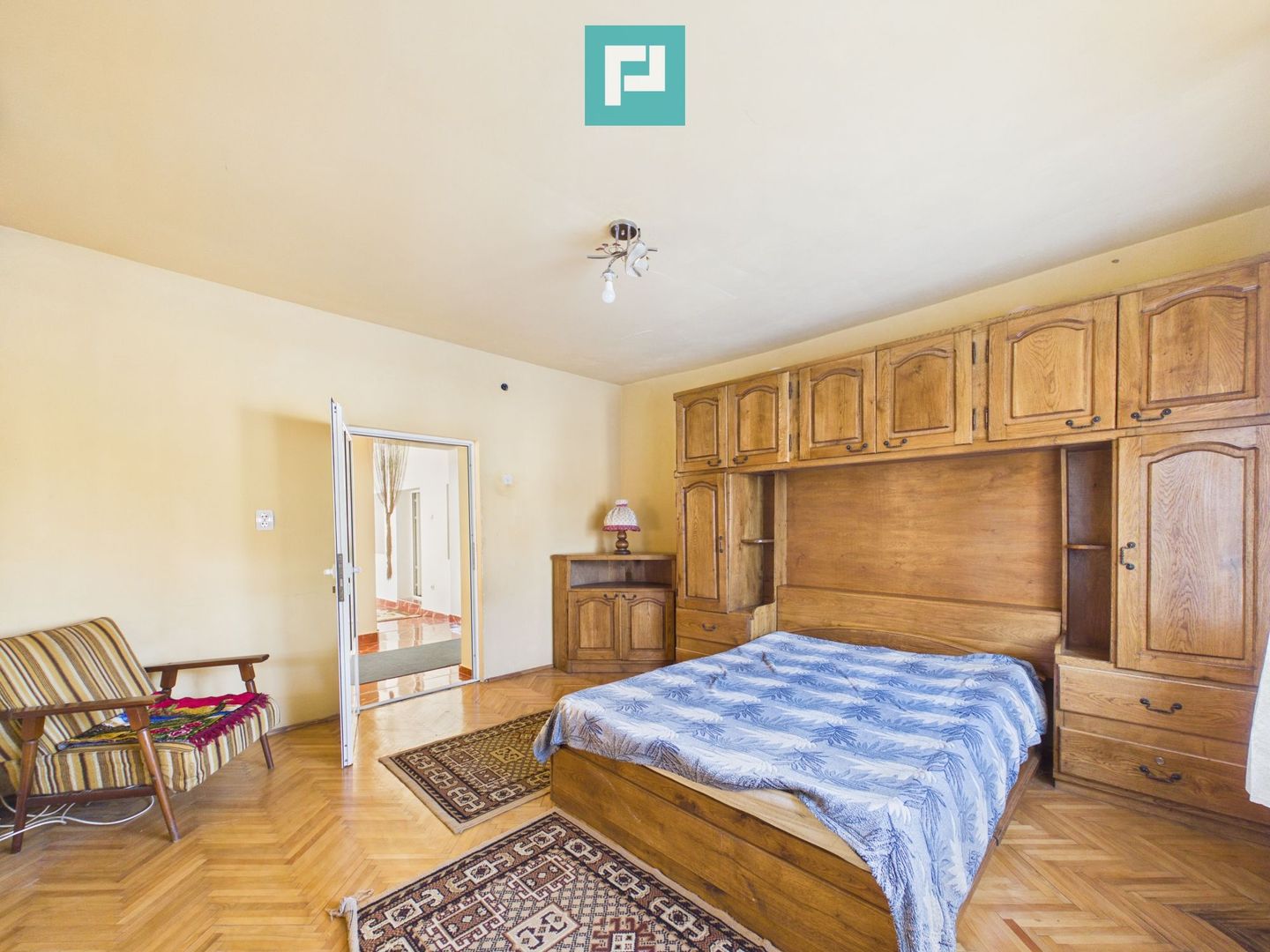 Casa cu multiple destinatii in Galsa - Poză 12