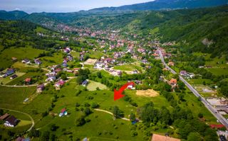 Teren intravilan plat in Bran, 1000 mp, vedere către Bucegi, utilitati - Poză 1