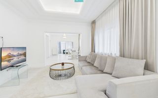 Apartament modern cu 4 camere pe Bulevardul Dacia - Poză 1